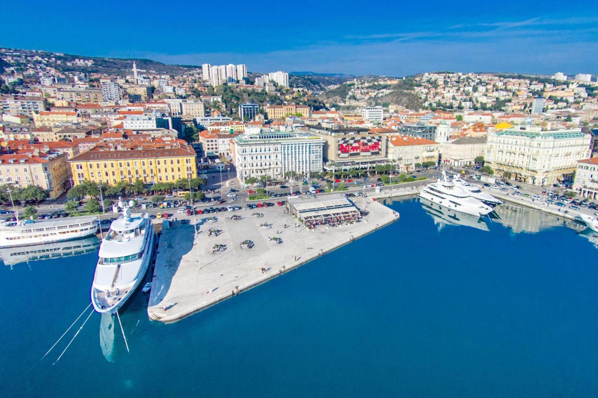 Apartments With Wifi Rijeka - 7825 外观 照片